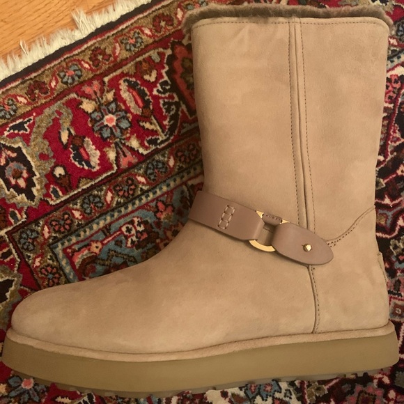 UGG Women's Classic BergeAmphora Tan Boots